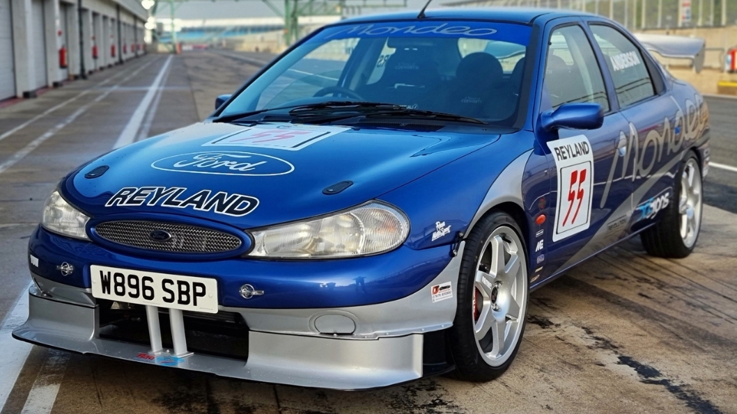 Ford Mondeo Restoration by Car SOS